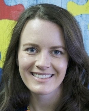 lindsay-staff-pic 300 x 375